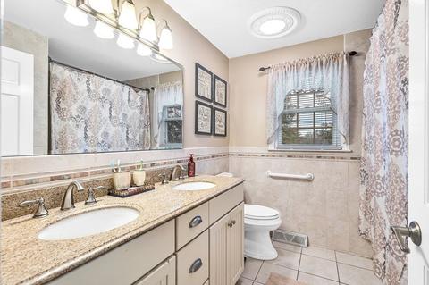 35 Savory Dr, Chicopee, MA 01020 photo 22