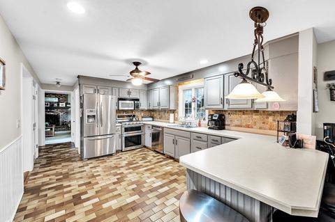 35 Savory Dr, Chicopee, MA 01020 photo 7