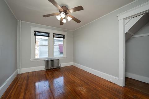 74 Denver St, Springfield, MA 01109 photo 17