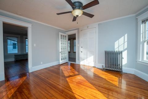 74 Denver St, Springfield, MA 01109 photo 4