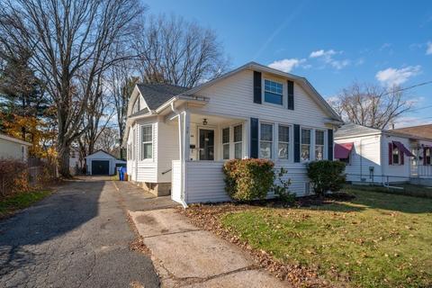 74 Denver St, Springfield, MA 01109 photo 1