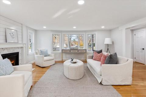 964 Main St, Hanover, MA 02339 photo 4