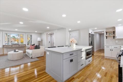 964 Main St, Hanover, MA 02339 photo 11