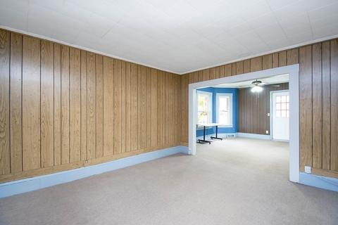 604 Armory St, Springfield, MA 01104 photo 9