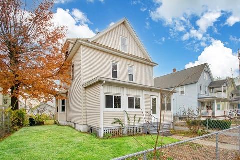 604 Armory St, Springfield, MA 01104 photo 2