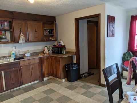 7 Searle Pl, Springfield, MA 01105 photo 4
