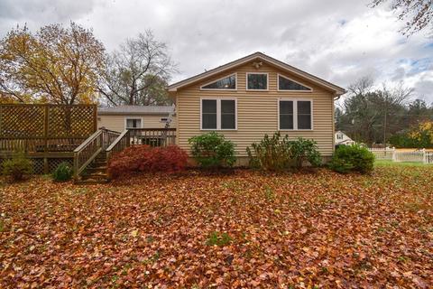 15 Ruthven St, Springfield, MA 01128 photo 30