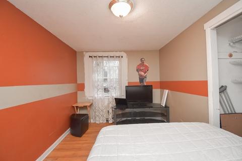 15 Ruthven St, Springfield, MA 01128 photo 22