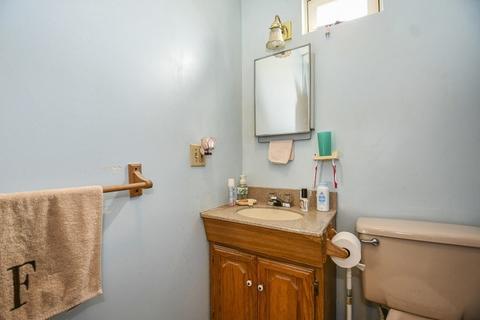 213 Pine St, Gardner, MA 01440 photo 11