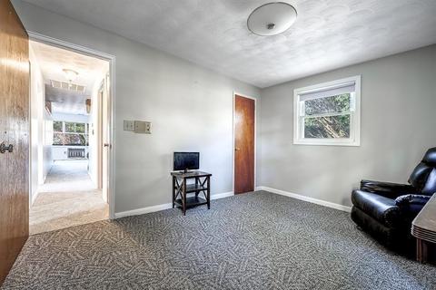 35 Devine Rd, Randolph, MA 02368 photo 9