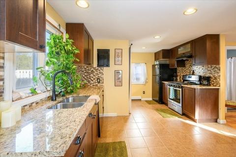 15 Lincoln St, Wareham, MA 02571 photo 10