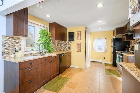 15 Lincoln St, Wareham, MA 02571 photo 11