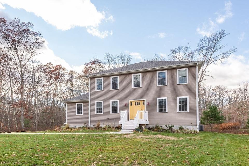 198 Steere St, Attleboro, MA 02703 41 Photos MLS 72921988 Movoto