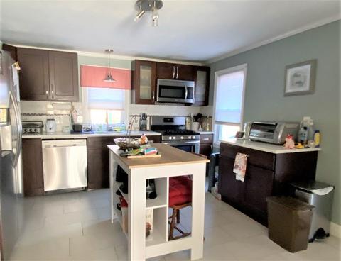534 Woodman St, Fall River, MA 02724 photo 3