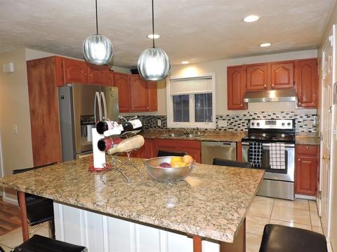 8 Riverside Dr, Webster, MA 01570 photo 17