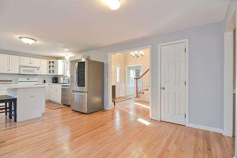 80 Pine St, Norton, MA 02766 photo 11