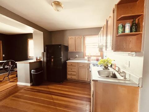 653 N Underwood St, Fall River, MA 02720 photo 10