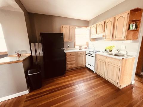 653 N Underwood St, Fall River, MA 02720 photo 9