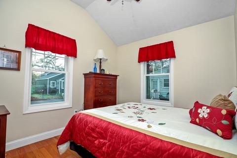 18 Shore Ave, Wareham, MA 02571 photo 7