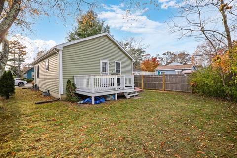 18 Shore Ave, Wareham, MA 02571 photo 5