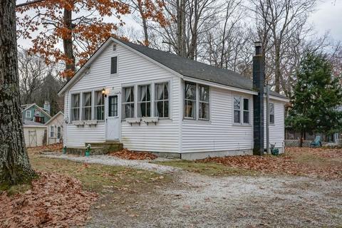33 Page Ave, Ashburnham, MA 01430 photo 3