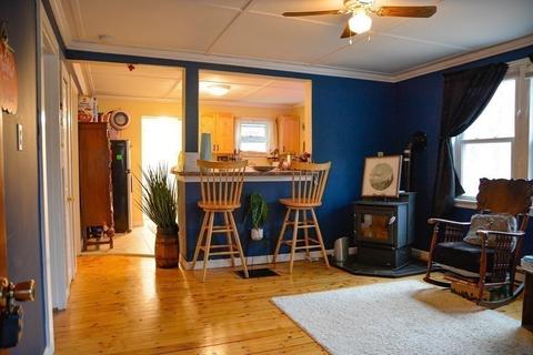 33 Page Ave, Ashburnham, MA 01430 photo 10