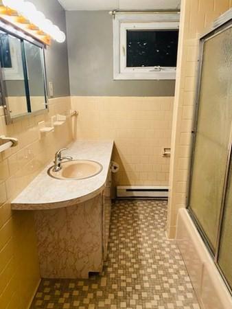 136 Oxford, Fall River, MA 02721 photo 32
