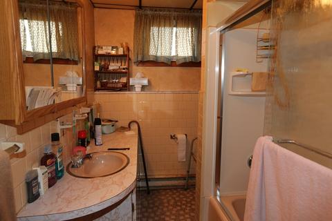 136 Oxford, Fall River, MA 02721 photo 23