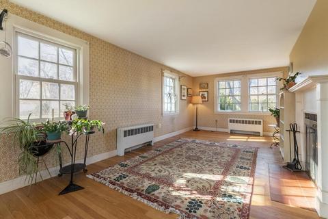 8 Gary Ave, Beverly, MA 01915 photo 9