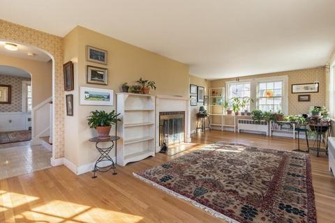 8 Gary Ave, Beverly, MA 01915 photo 7