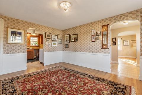 8 Gary Ave, Beverly, MA 01915 photo 11