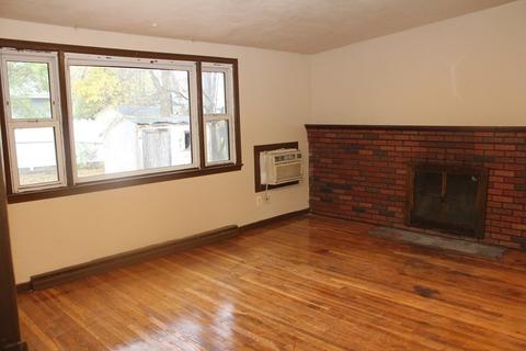 8 Green St, Randolph, MA 02368 photo 12
