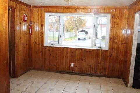 8 Green St, Randolph, MA 02368 photo 9