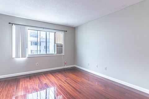 5455 N Main St #12E, Fall River, MA 02720 photo 5