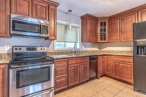 5455 N Main St #12E, Fall River, MA 02720 photo 11
