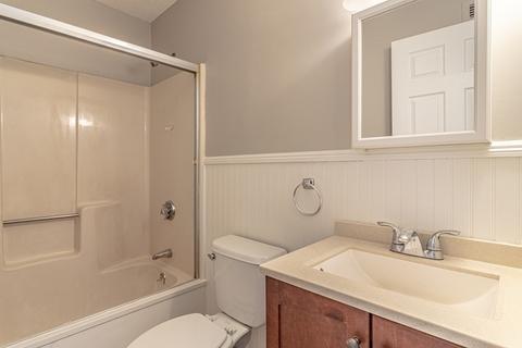 5455 N Main St #12E, Fall River, MA 02720 photo 12