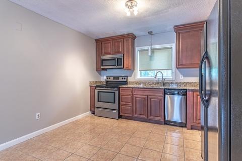 5455 N Main St #12E, Fall River, MA 02720 photo 8