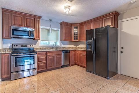 5455 N Main St #12E, Fall River, MA 02720 photo 9
