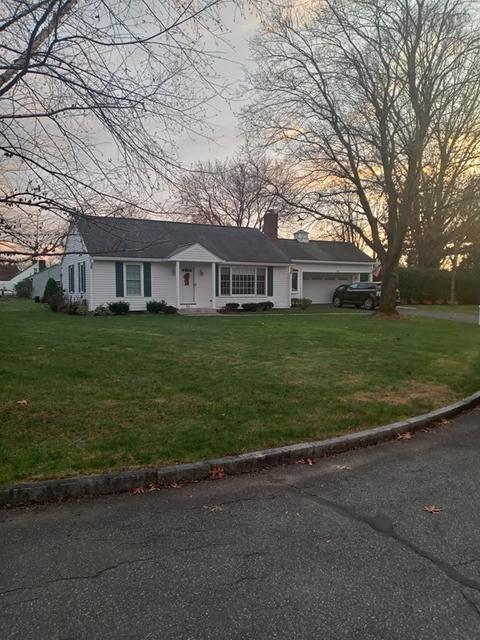 51 S Shore Dr, Springfield, MA 01118 photo 1