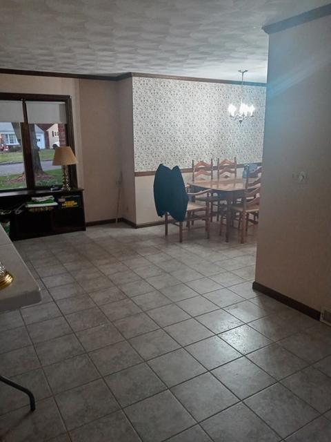 51 S Shore Dr, Springfield, MA 01118 photo 4