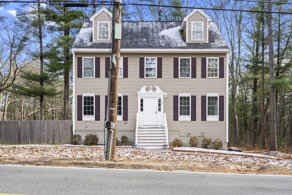 133 Cross St, Methuen, MA 01844 30 Photos MLS 72922682 Movoto