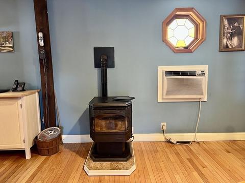 29 Maple St, Methuen, MA 01844 photo 7