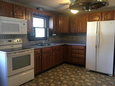 68 Lavender Ln, Springfield, MA 01129 photo 5