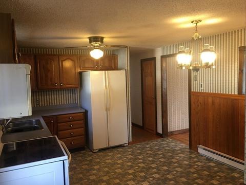 68 Lavender Ln, Springfield, MA 01129 photo 4