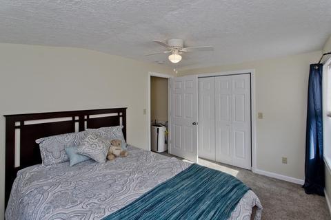 132 Pilgrim Rd, Springfield, MA 01118 photo 8