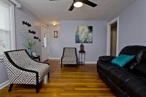 132 Pilgrim Rd, Springfield, MA 01118 photo 3