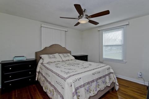 132 Pilgrim Rd, Springfield, MA 01118 photo 4