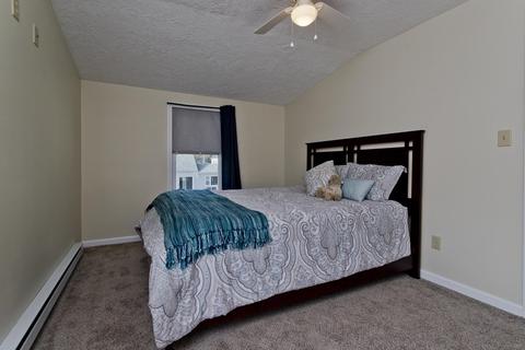 132 Pilgrim Rd, Springfield, MA 01118 photo 30