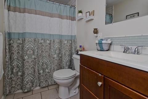 132 Pilgrim Rd, Springfield, MA 01118 photo 6