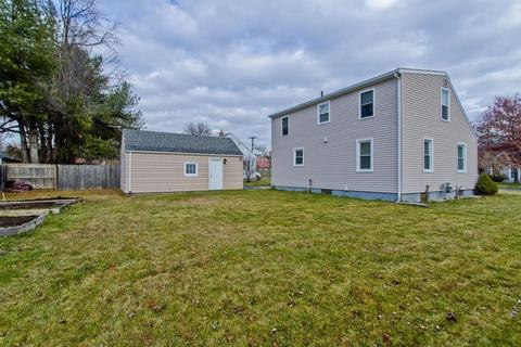 132 Pilgrim Rd, Springfield, MA 01118 photo 40